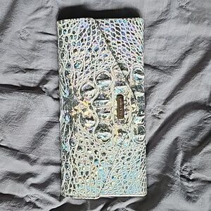 Brahmin Reflect Veronica Wallet